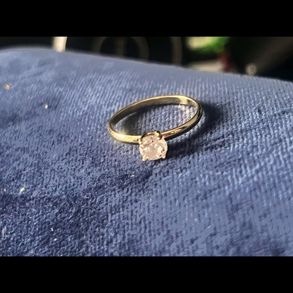 18 KARAT saudi Gold (ENGAGEMENT RING) 6